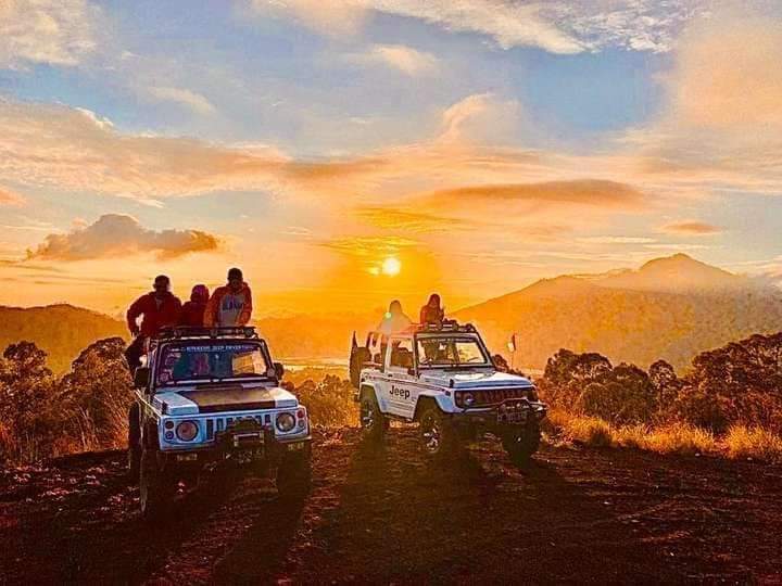 sunrise jeep tour
